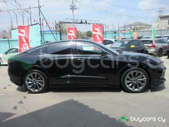 Toyota Crown Черный