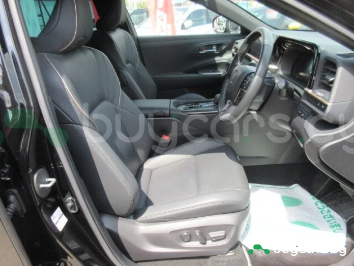 Toyota Crown Черный