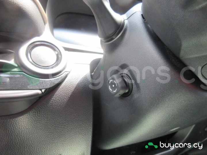 Toyota Crown Черный