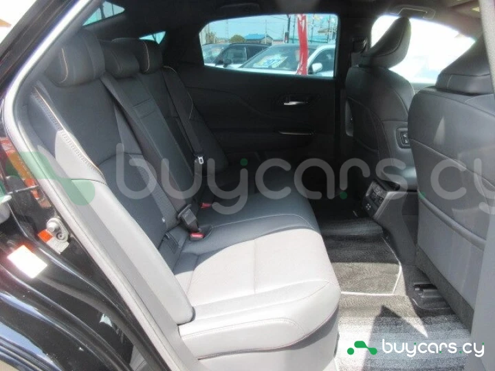 Toyota Crown Черный