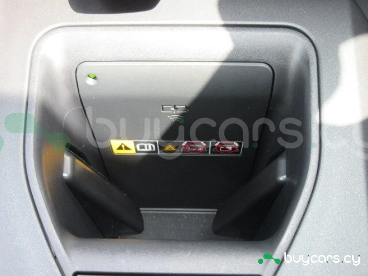 Toyota Crown Черный