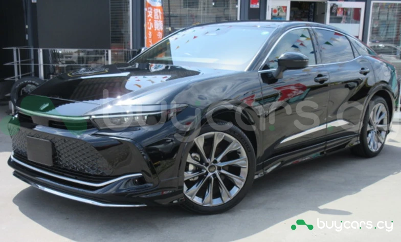 Toyota Crown Черный