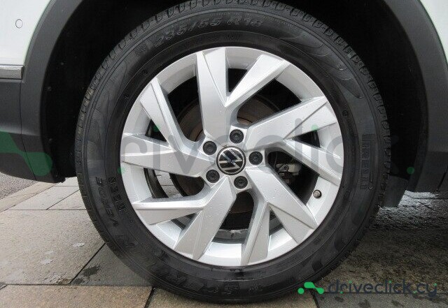 Volkswagen Tiguan White