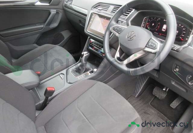 Volkswagen Tiguan White