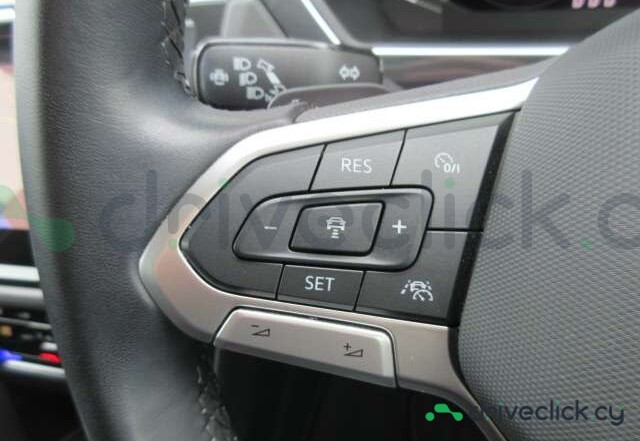 Volkswagen Tiguan White