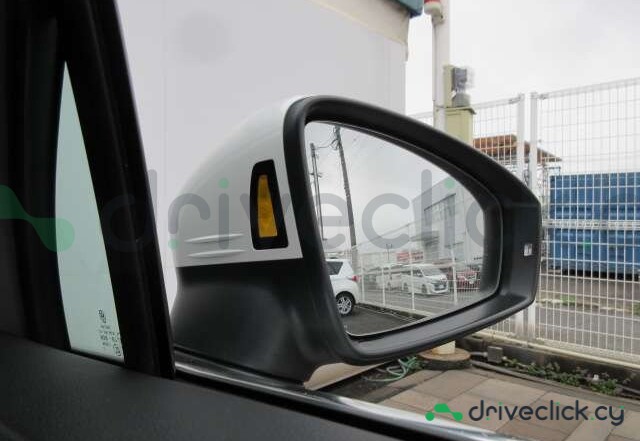 Volkswagen Tiguan White