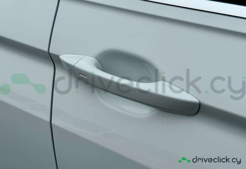 Volkswagen Tiguan White