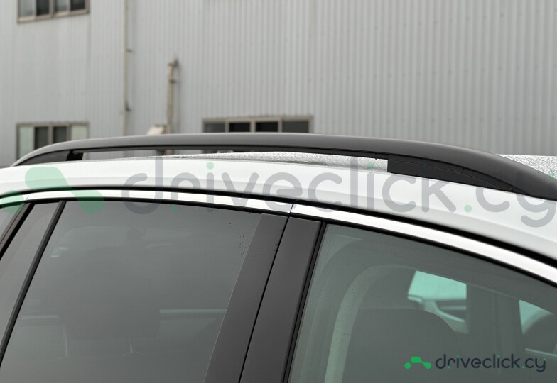Volkswagen Tiguan White