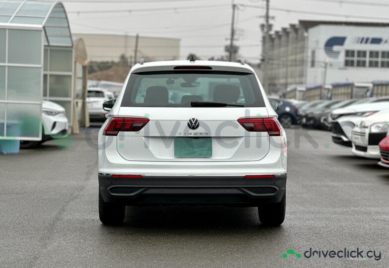 Volkswagen Tiguan White