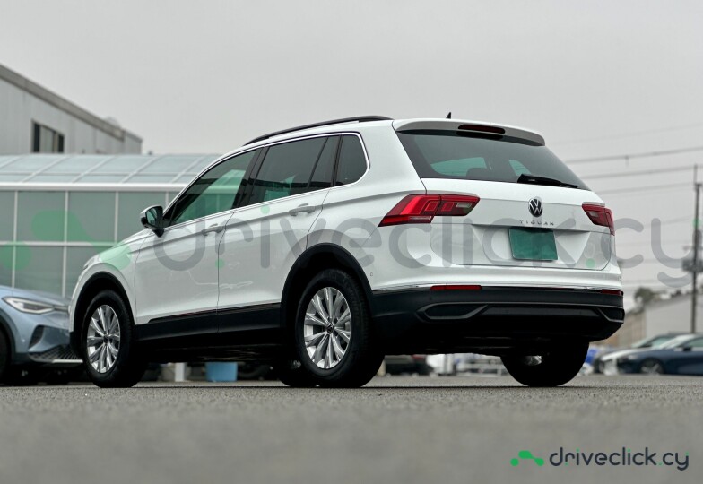 Volkswagen Tiguan White