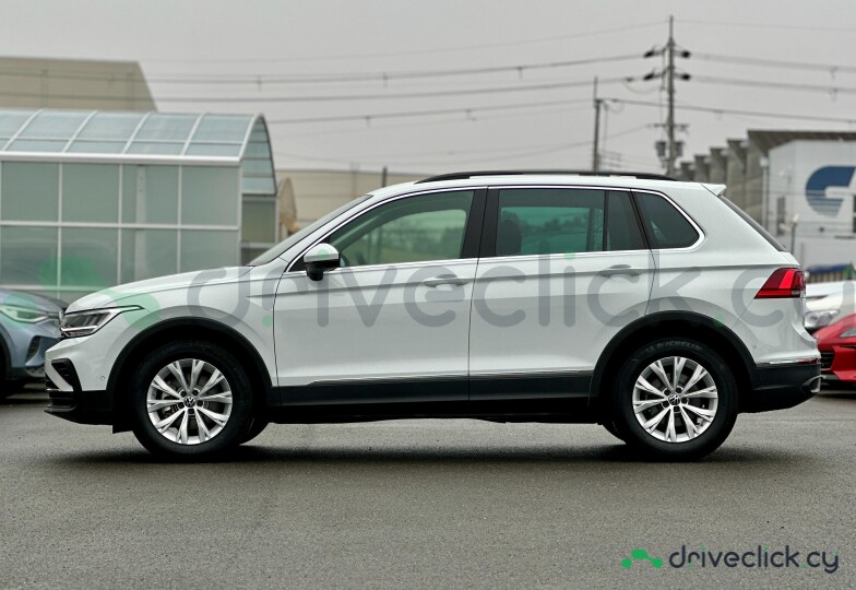 Volkswagen Tiguan White