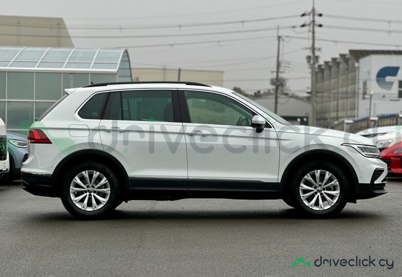 Volkswagen Tiguan White
