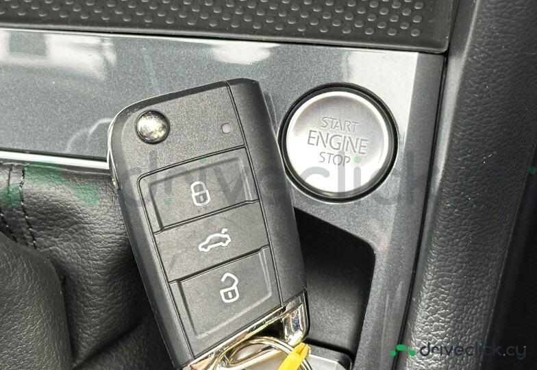 Volkswagen Tiguan White