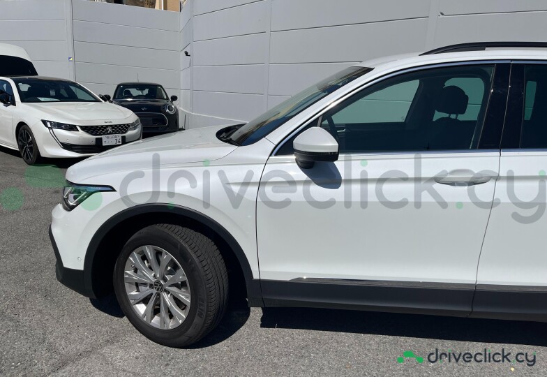 Volkswagen Tiguan White
