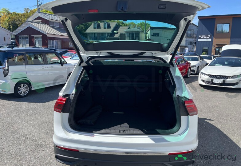 Volkswagen Tiguan White