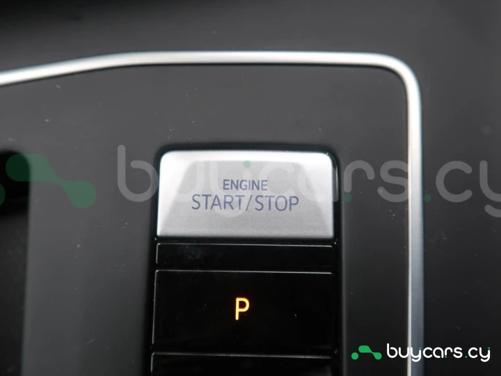 Volkswagen Golf Yellow