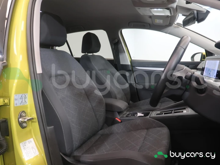 Volkswagen Golf Yellow