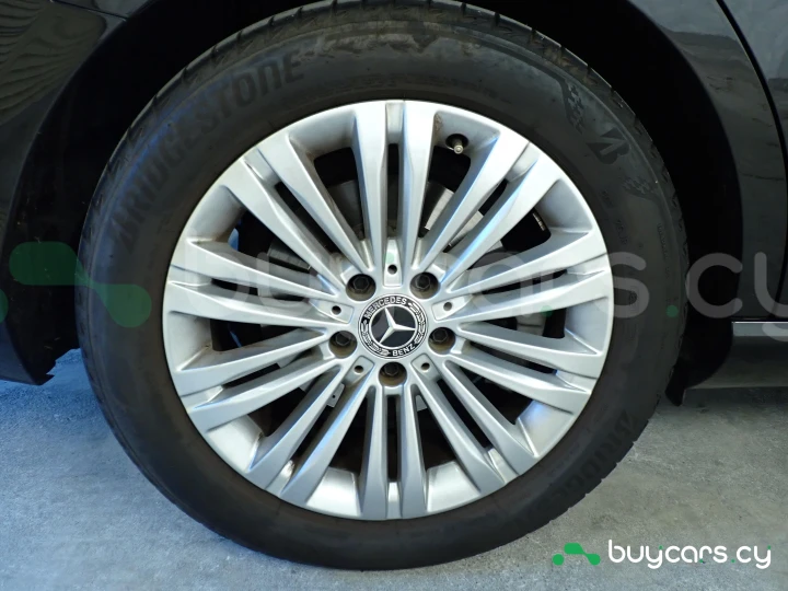 Mercedes C-class Black