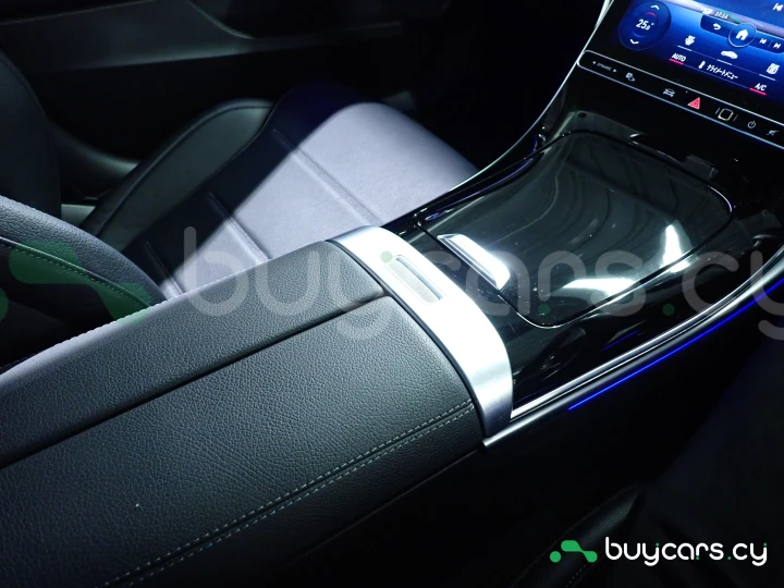 Mercedes C-class Black