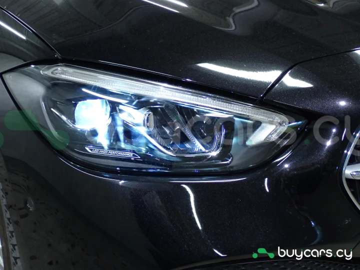 Mercedes C-class Black