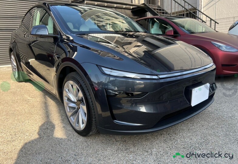 Tesla Model Y Black