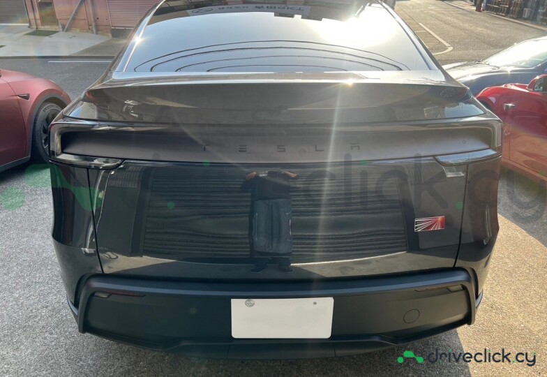 Tesla Model Y Black