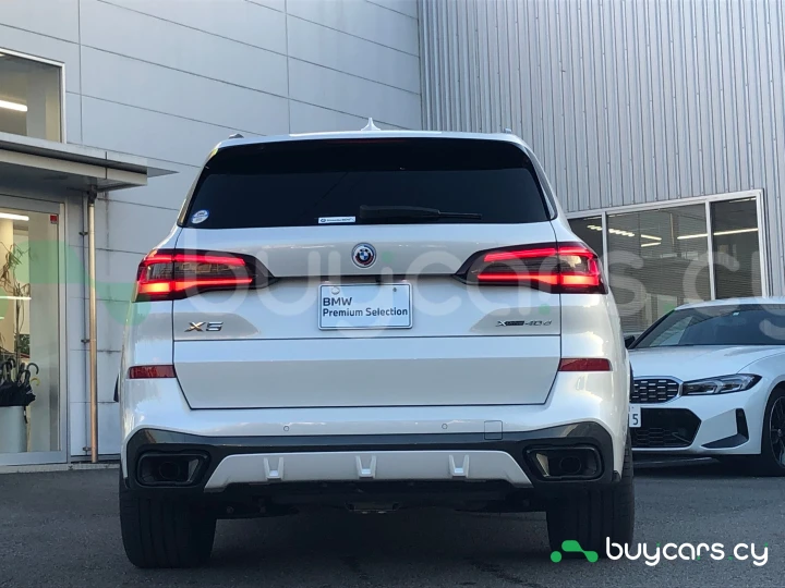 BMW X5 White