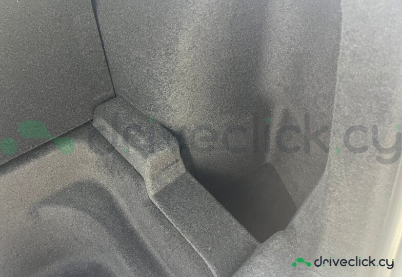 Tesla Model Y Black