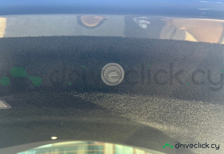 Tesla Model Y Black