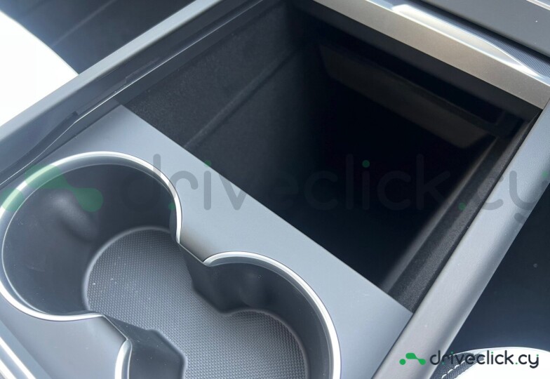 Tesla Model Y Black