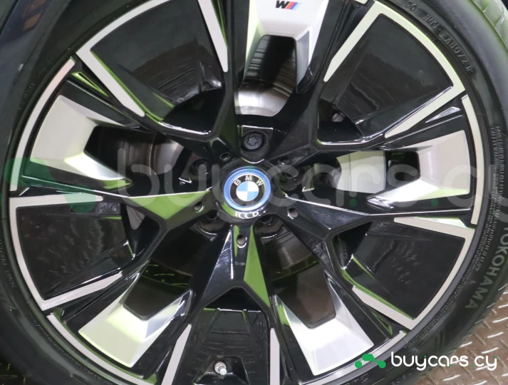 BMW iX3 Черный