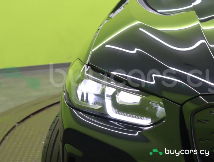 BMW iX3 Черный