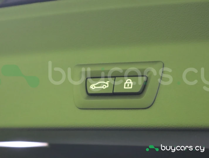 BMW iX3 Черный