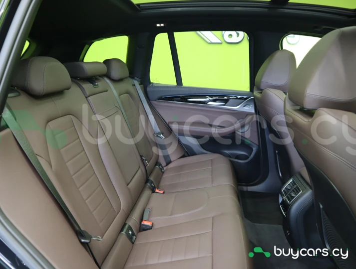 BMW iX3 Черный