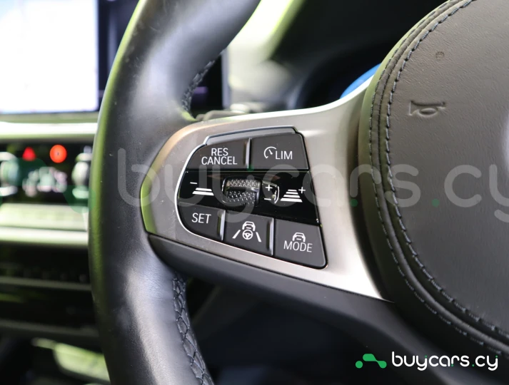 BMW iX3 Черный