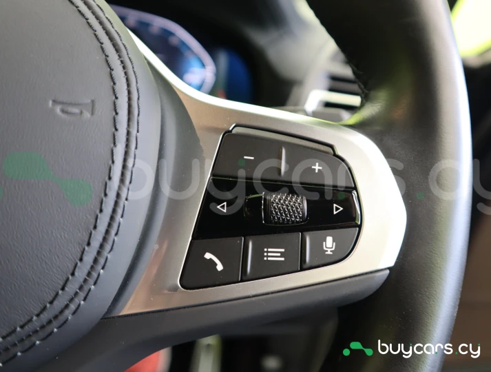 BMW iX3 Черный