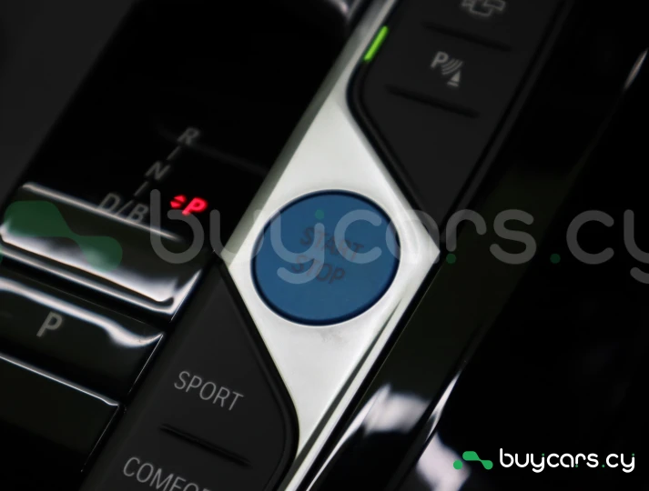 BMW iX3 Черный