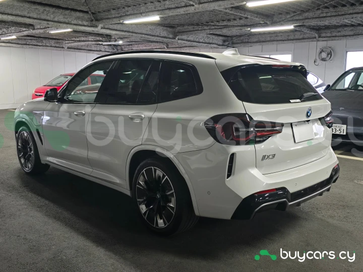 BMW iX3 Белый