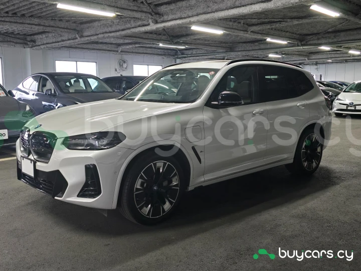 BMW iX3 Белый