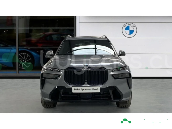 BMW X7 Серый