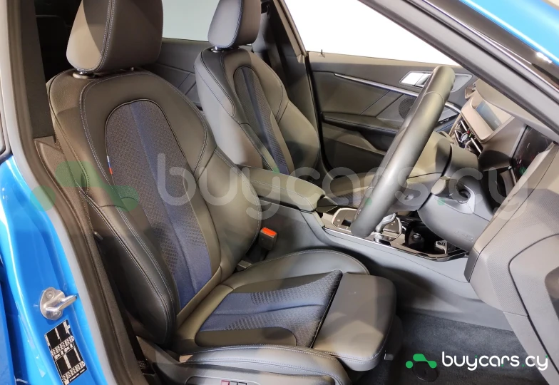 BMW 2 series Синий