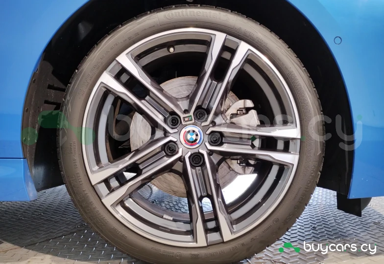 BMW 2 series Синий