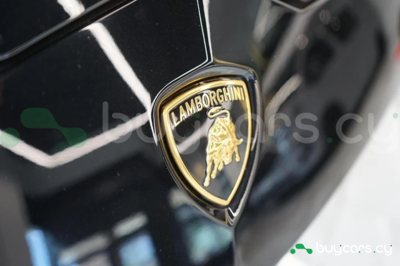 Lamborghini Urus Черный