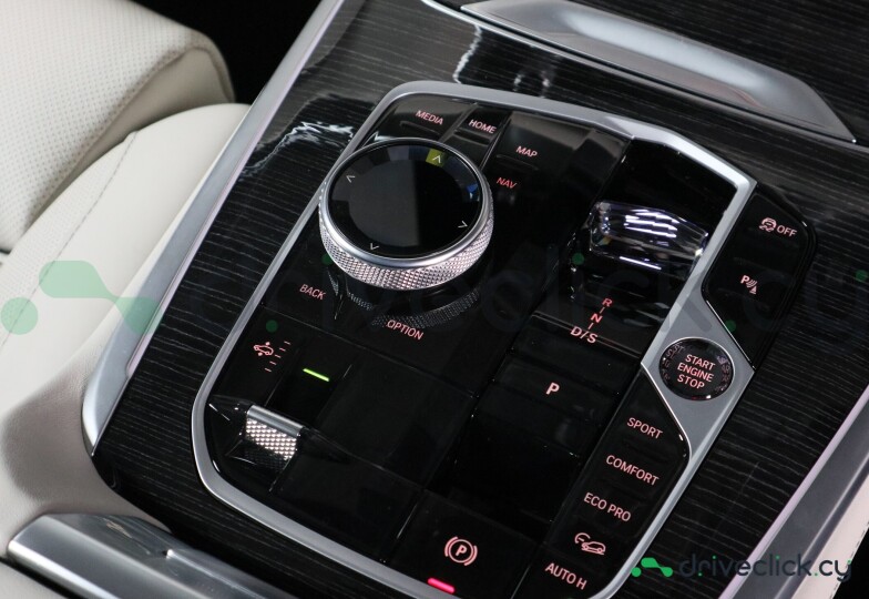 BMW X7 Blue
