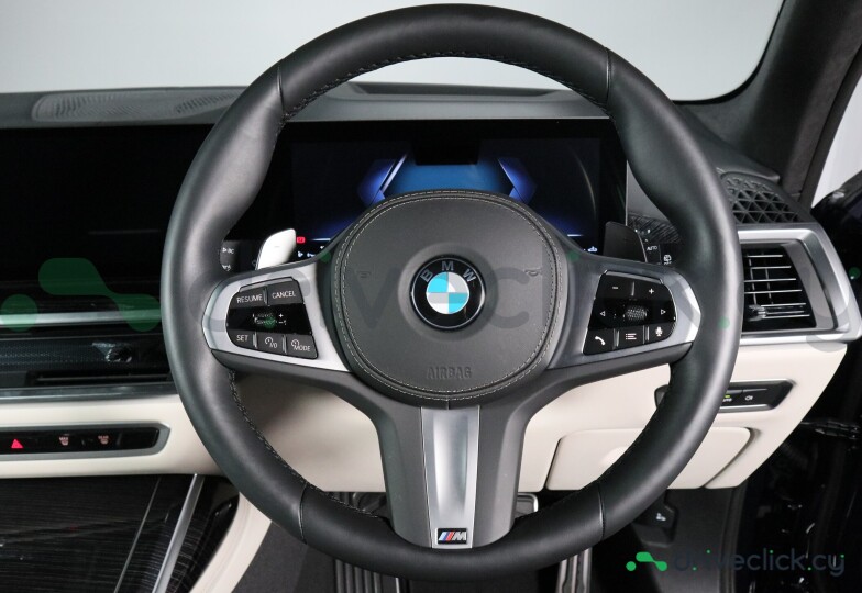 BMW X7 Blue