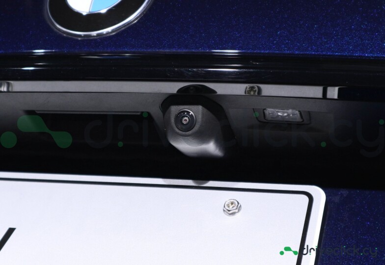 BMW X7 Blue