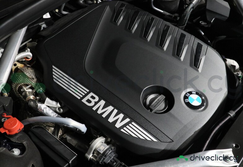 BMW X7 Blue