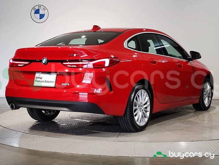 BMW 2 series Красный