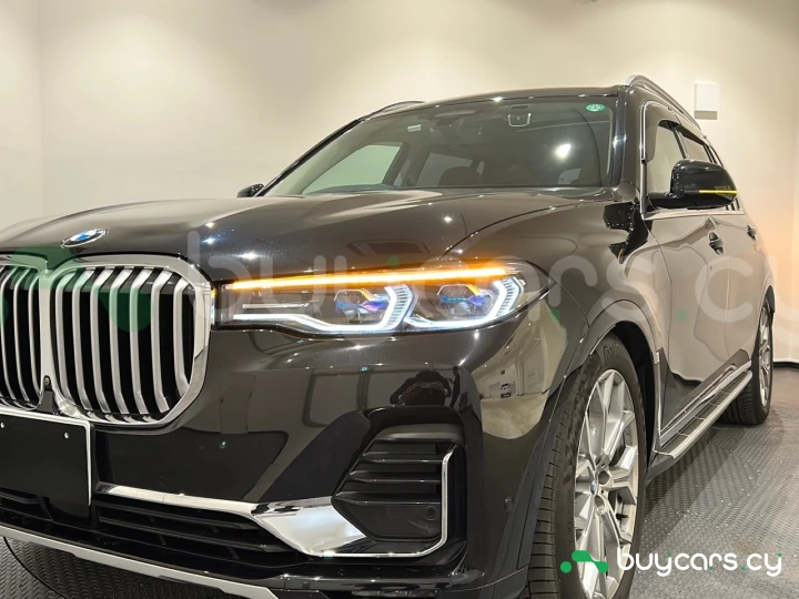 BMW X7 Черный