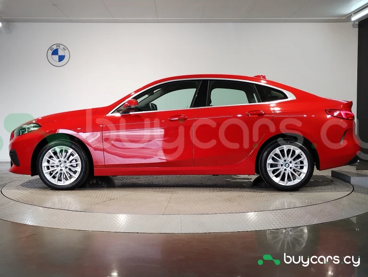 BMW 2 series Красный